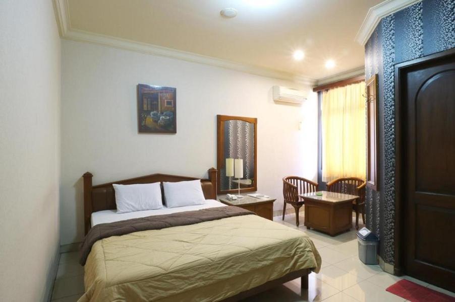 Hotel 678 Kemang Powered By Cocotel Jakarta Kültér fotó