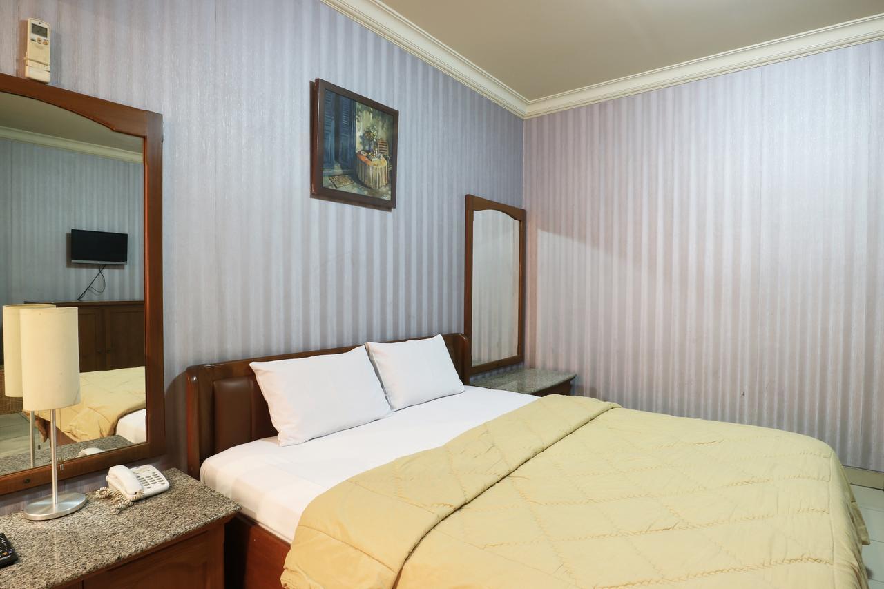 Hotel 678 Kemang Powered By Cocotel Jakarta Kültér fotó