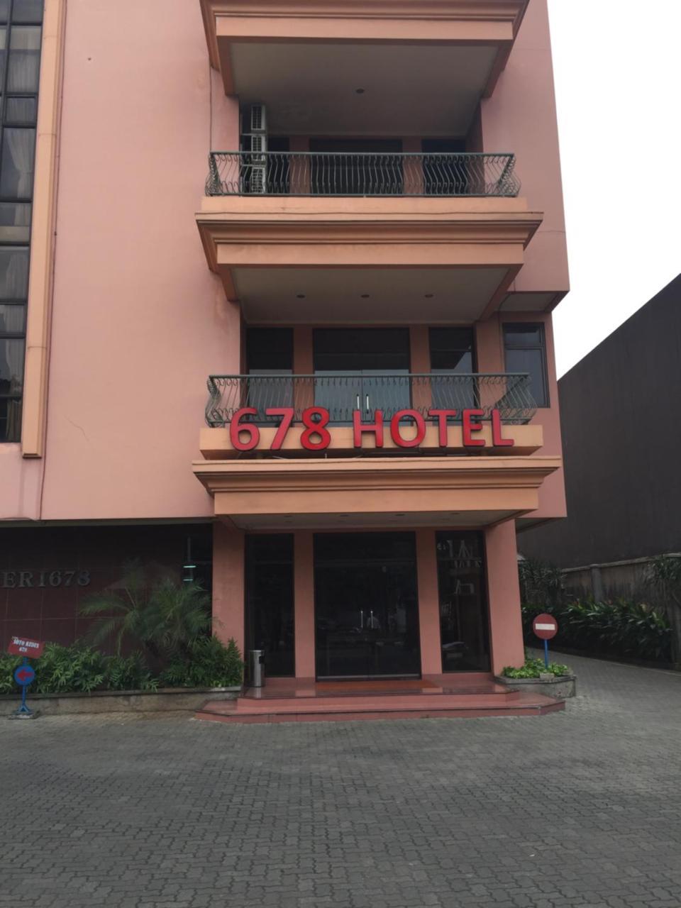 Hotel 678 Kemang Powered By Cocotel Jakarta Kültér fotó